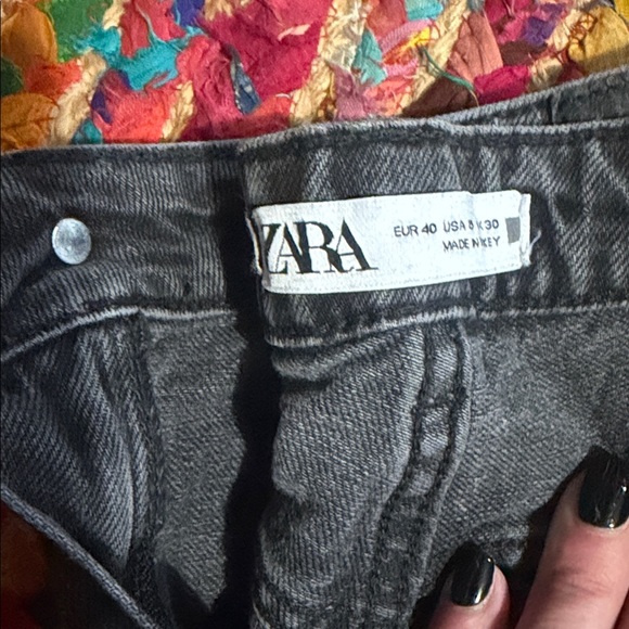 NWOT ZARA distressed straight leg with slit jeans - Picture 3 of 5